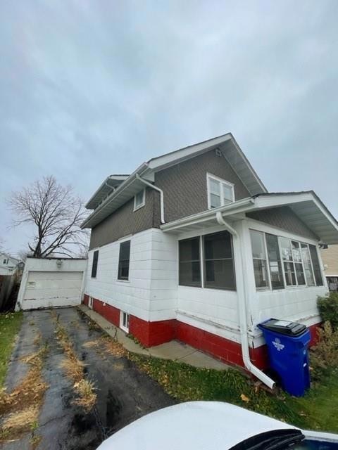 711 9th St SW, Cedar Rapids, IA 52404 - photo 1