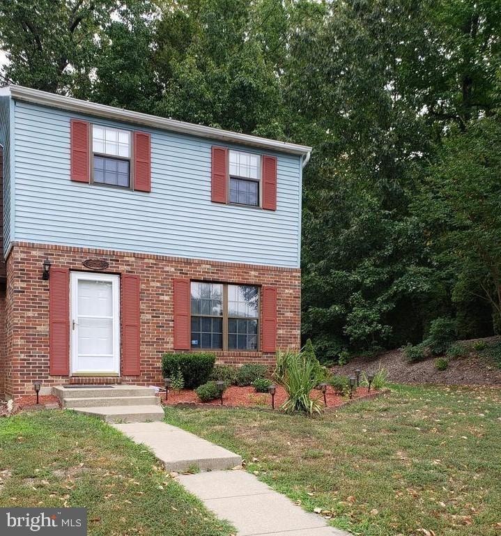 18155 Olde Port Ln, Triangle, VA 22172 - photo 1