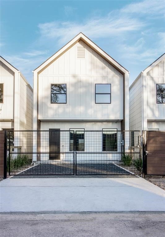 4606 Fisk St unit B, Houston, TX 77009 - photo 1