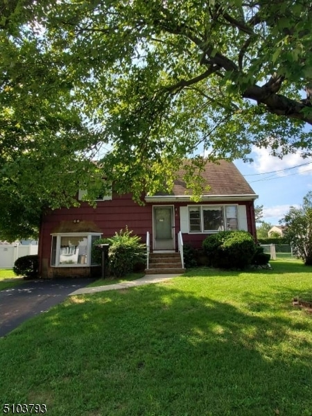 13 Avonridge Rd, Raritan, NJ 08869 - photo 1