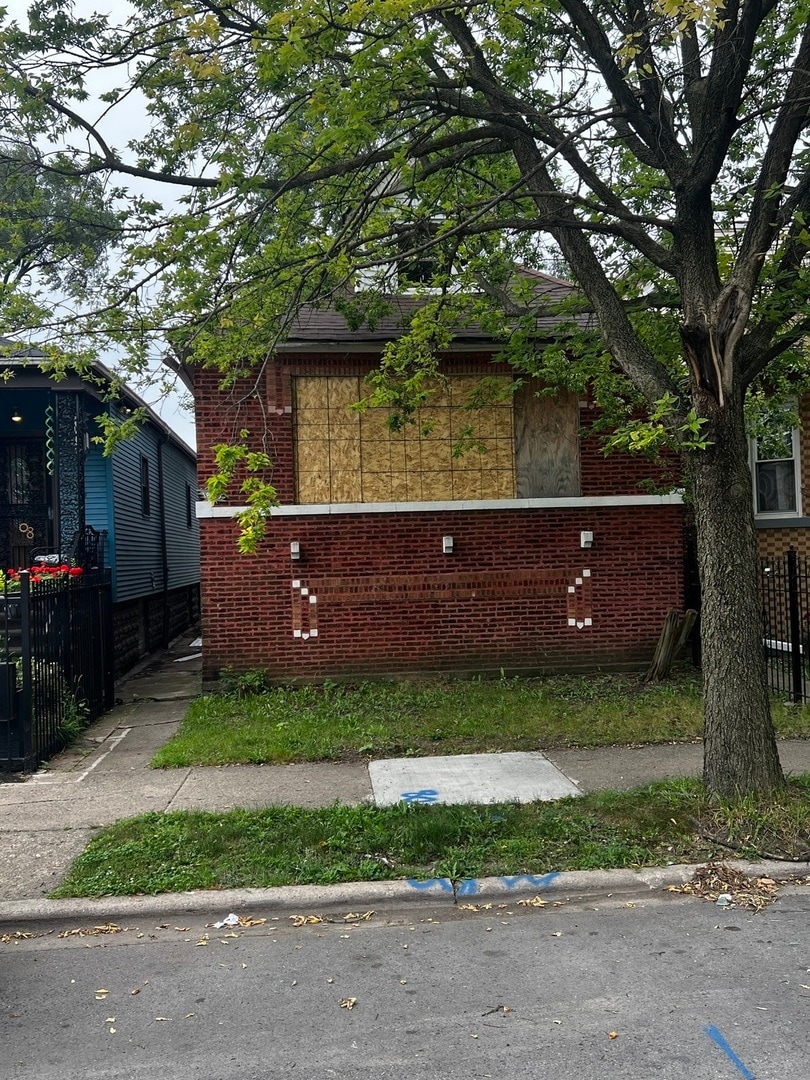 For Sale $104,900 • Co-Listing Agent