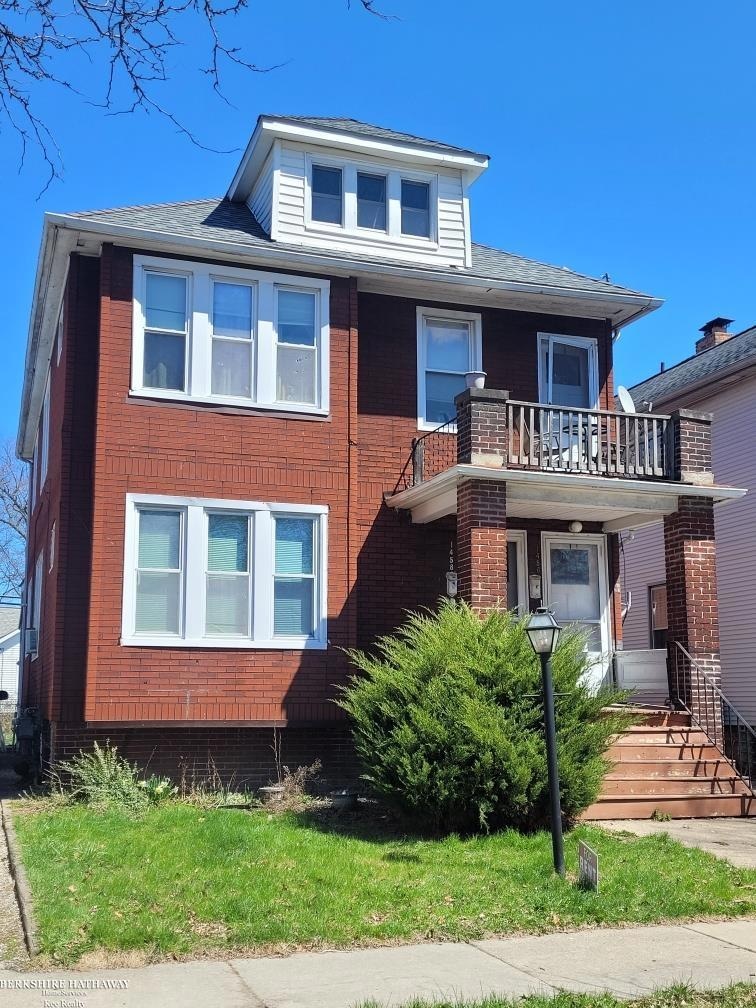 1456 Wayburn St, Grosse Pointe, MI 48230 - photo 1