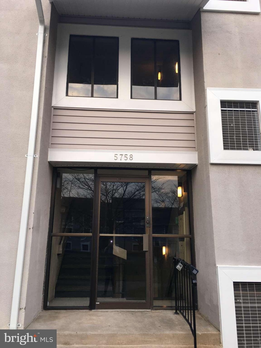 5758A Village Green Dr unit A, Alexandria, VA 22309 - photo 1