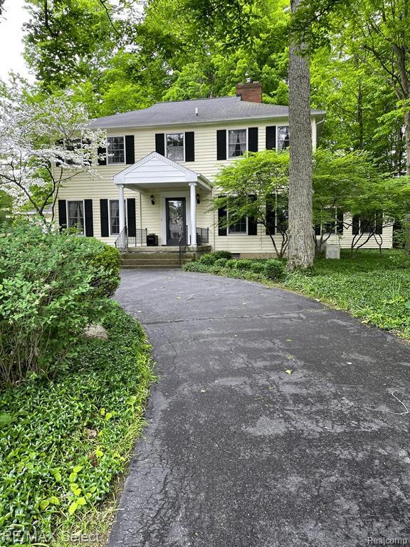 1402 Ox Yoke Dr, Flint, MI 48532 - photo 1