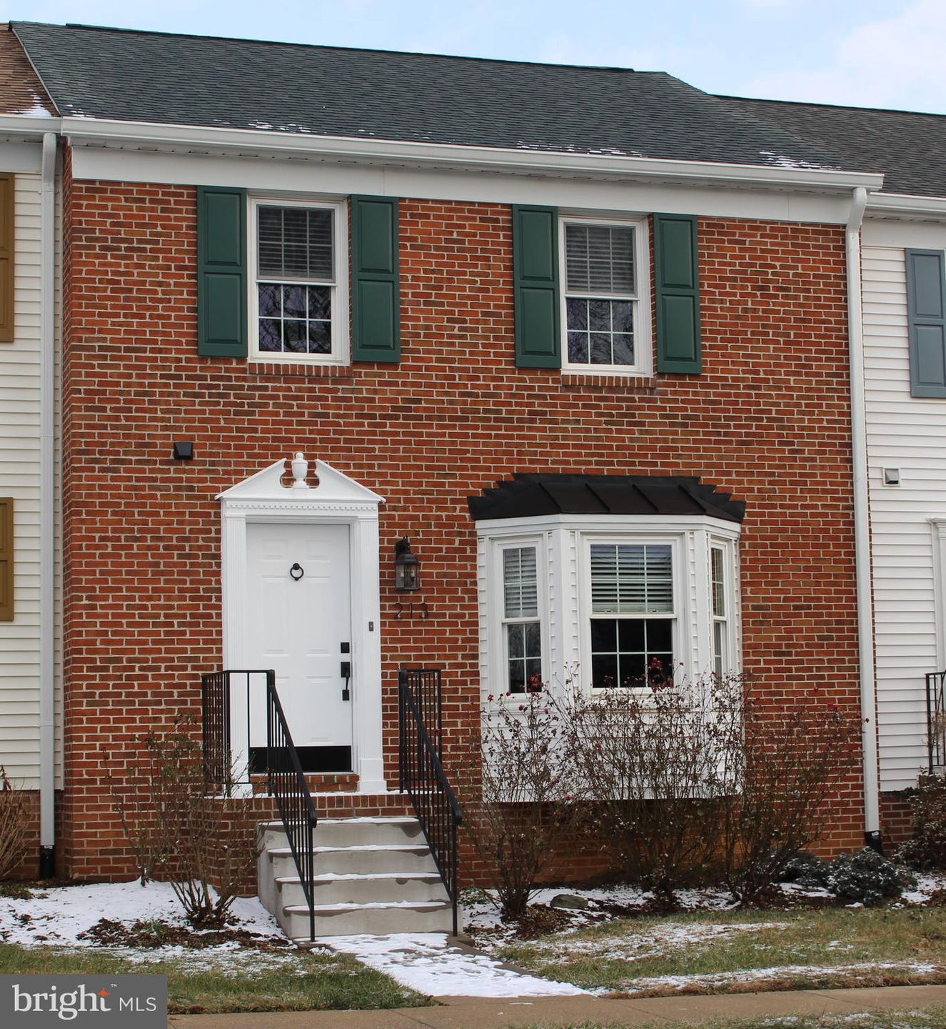 213 Fairfield Dr, Warrenton, VA 20186 - photo 1