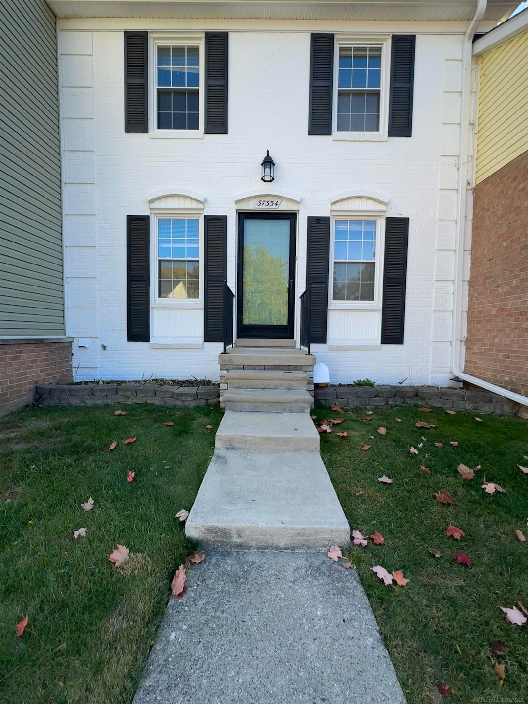 37354 Charter Oaks Blvd unit 84, Clinton Township, MI 48036 - photo 1