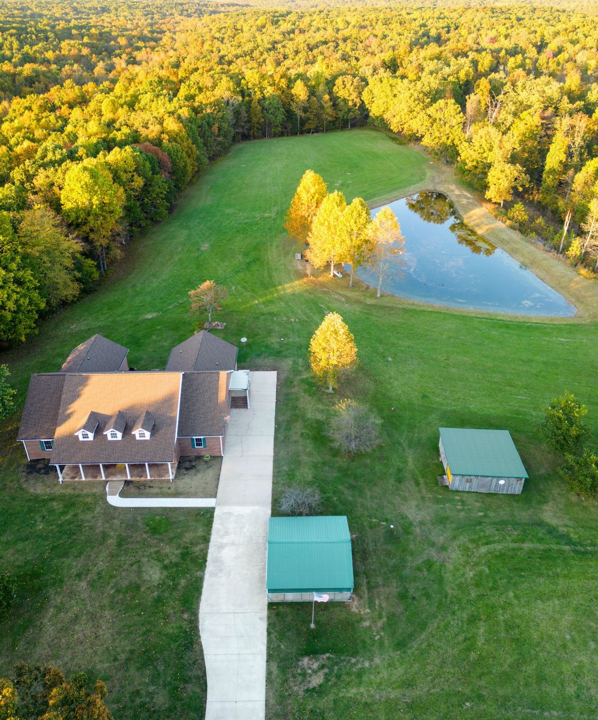 220 Old Highway 18 unit 220, Tennessee Ridge, TN 37178 - photo 1