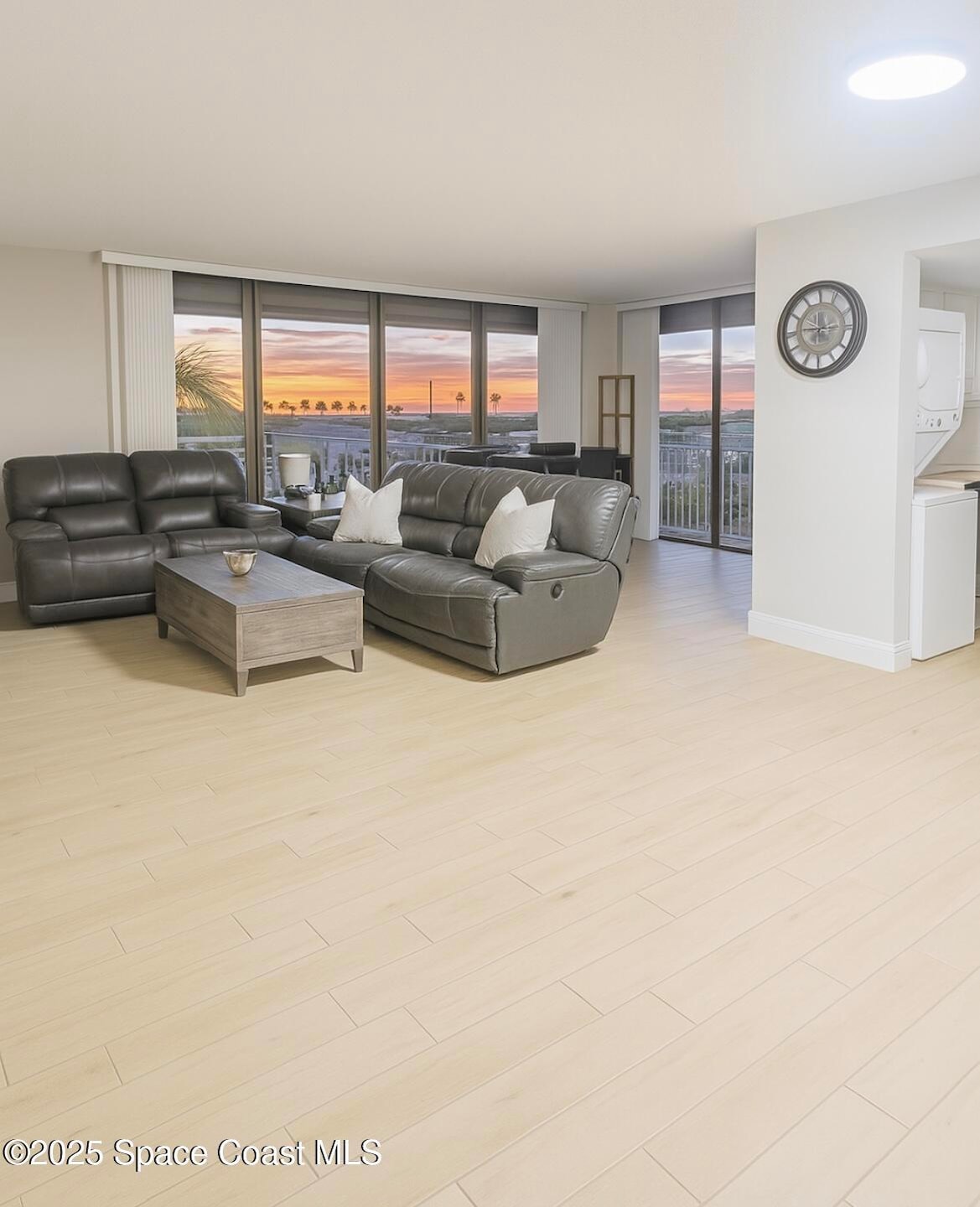 Leather Recliners in sofa