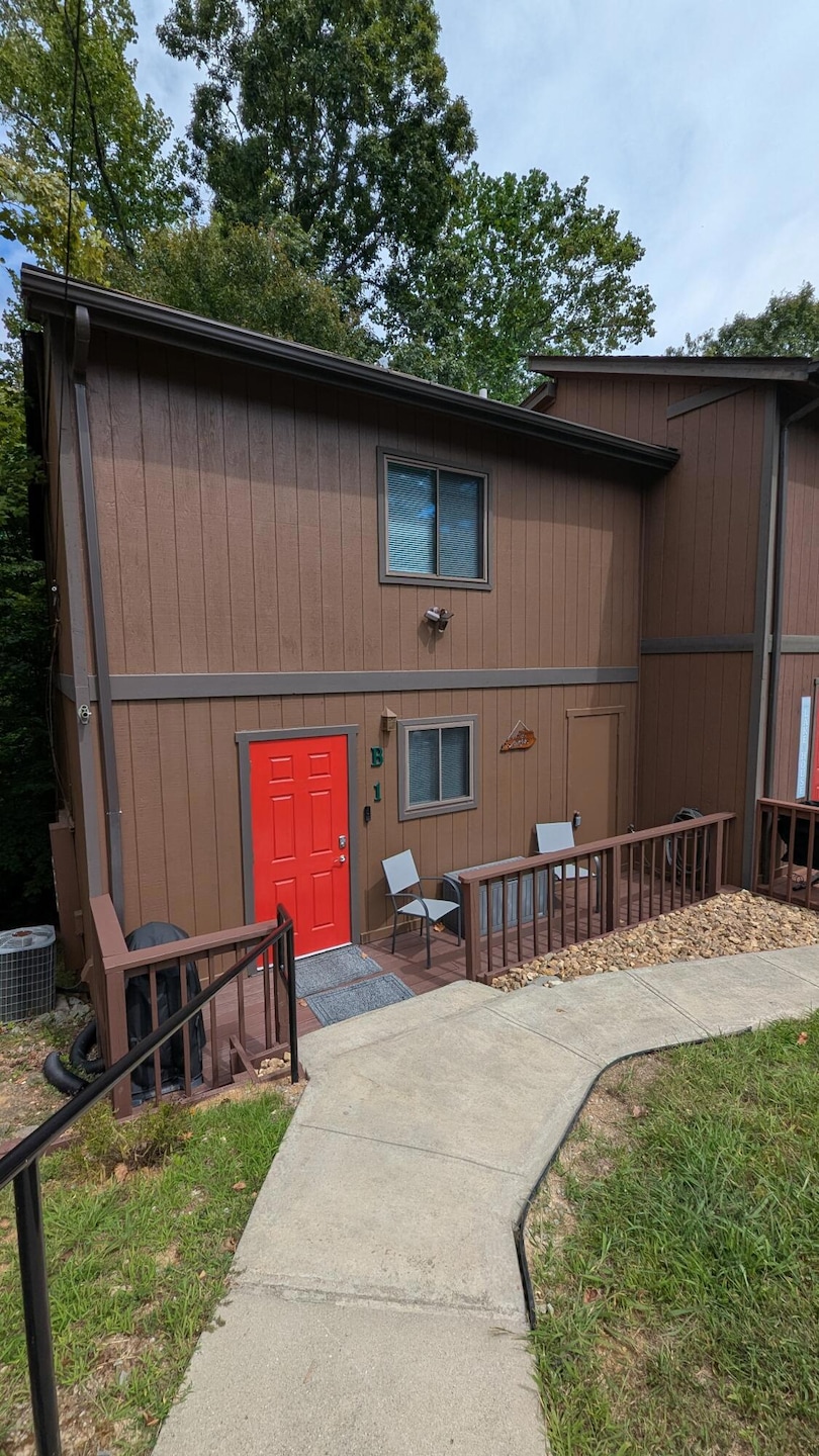 145 State Park Rd unit B-1, Jamestown, KY 42629 - photo 1