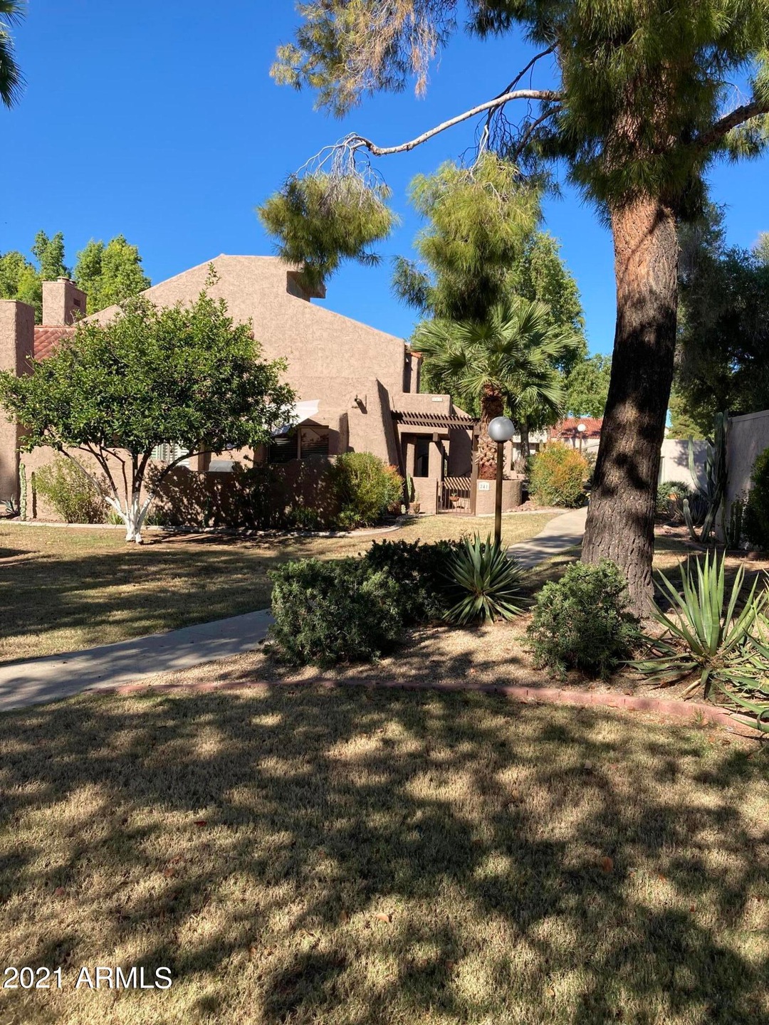 7340 N Via Camello Del Norte unit 241, Scottsdale, AZ 85258 - photo 1