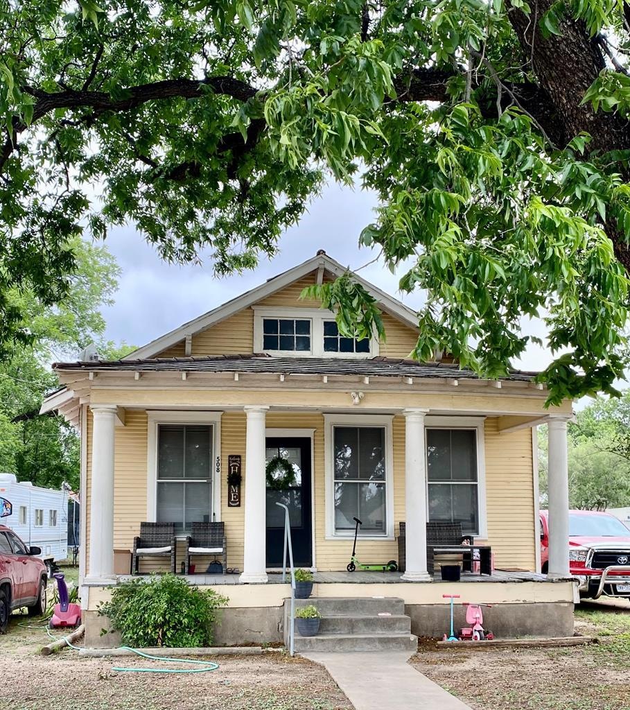 508 Ave J, Ozona, TX 76943