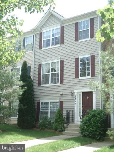 21035 Sojourn Ct, Germantown, MD 20876 - photo 1