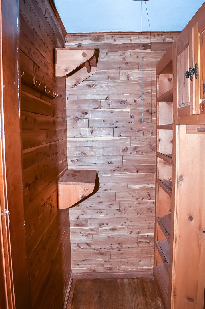 1721 Jenkinson Ct, Waukegan, IL 60085 - photo 1