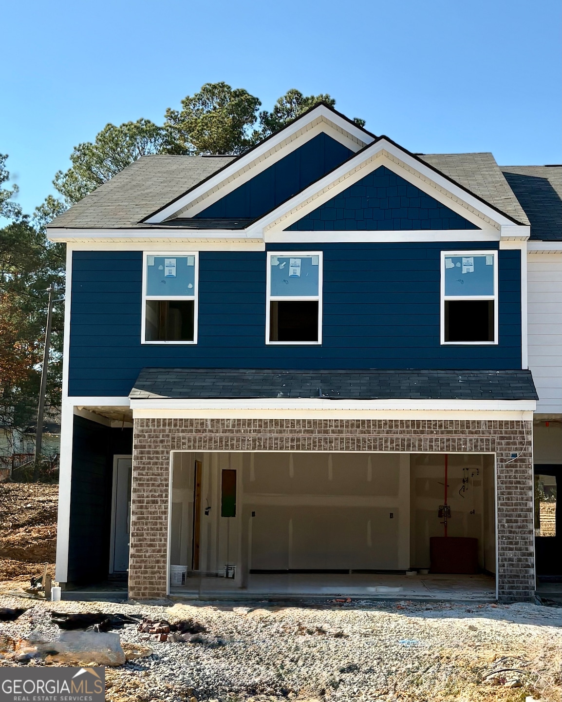 5439 Biltmore Dr, Atlanta, GA 30349 - photo 1