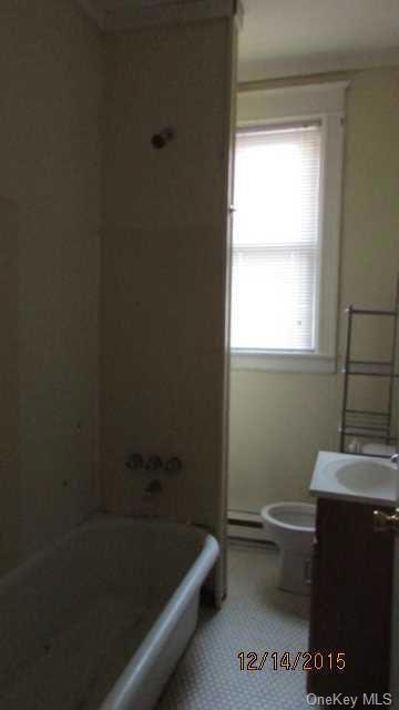 98 Montgomery St unit 3, Poughkeepsie, NY 12601 - photo 1