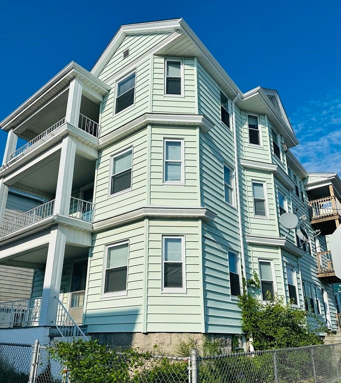 207 Plain St unit 3, Fall River, MA 02723 - photo 1