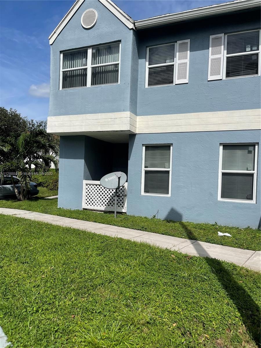 17565 NW 67th Place unit A, Hialeah, FL 33015 - photo 1