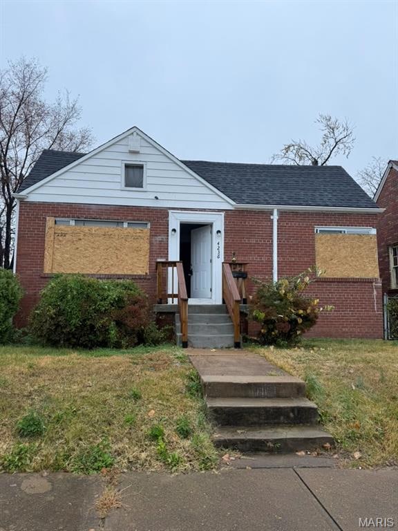 4236 Dressell Ave, Saint Louis, MO 63120 - photo 1