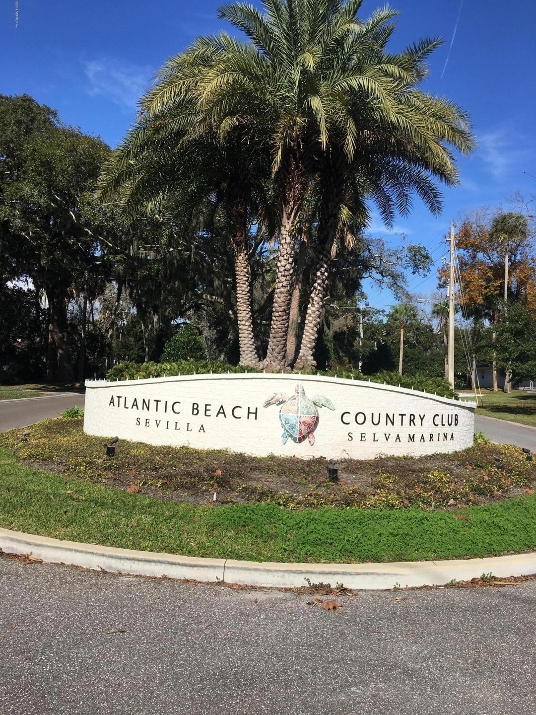 Entrance to Atlantic Beach Country Club