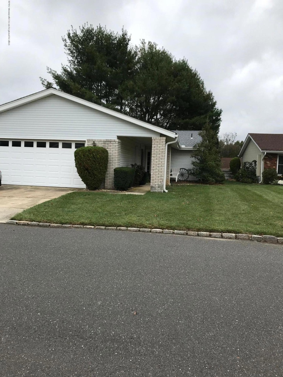 271B Convent Rd unit 271B, Monroe Township, NJ 08831 - photo 1