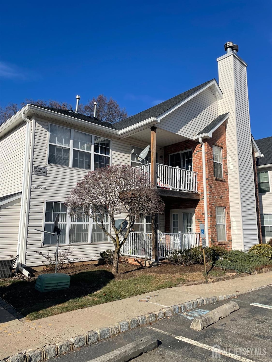 233 Vasser Dr, Piscataway, NJ 08854 - photo 1