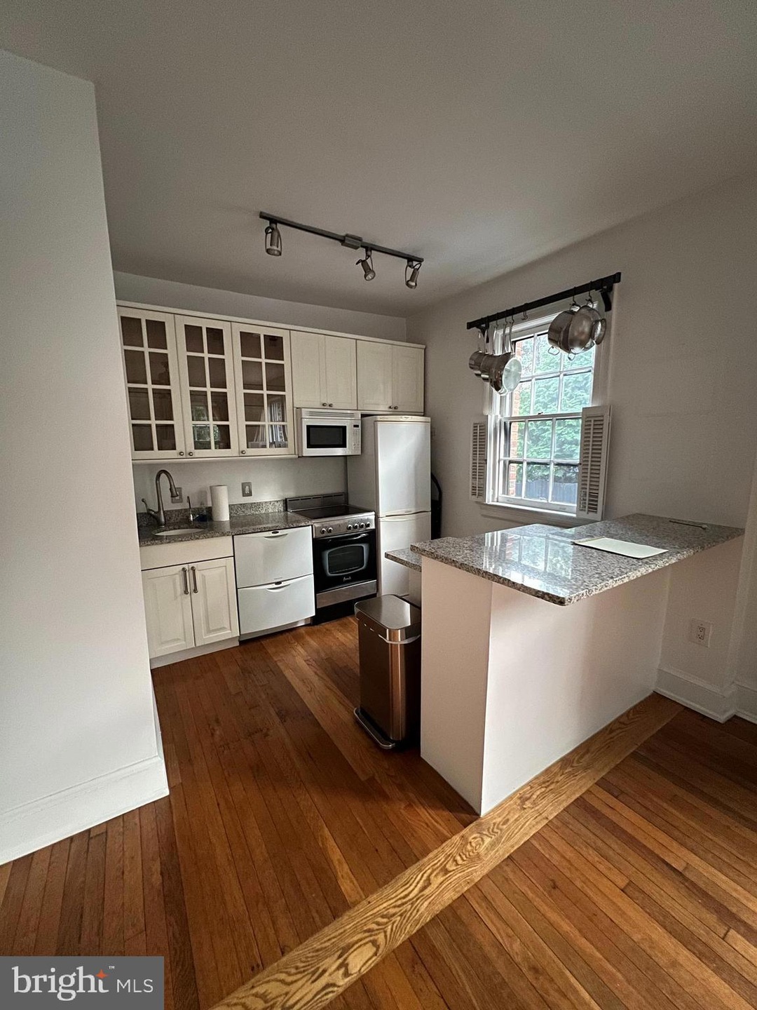 3120 R St NW unit 102, Washington, DC 20007 - photo 1