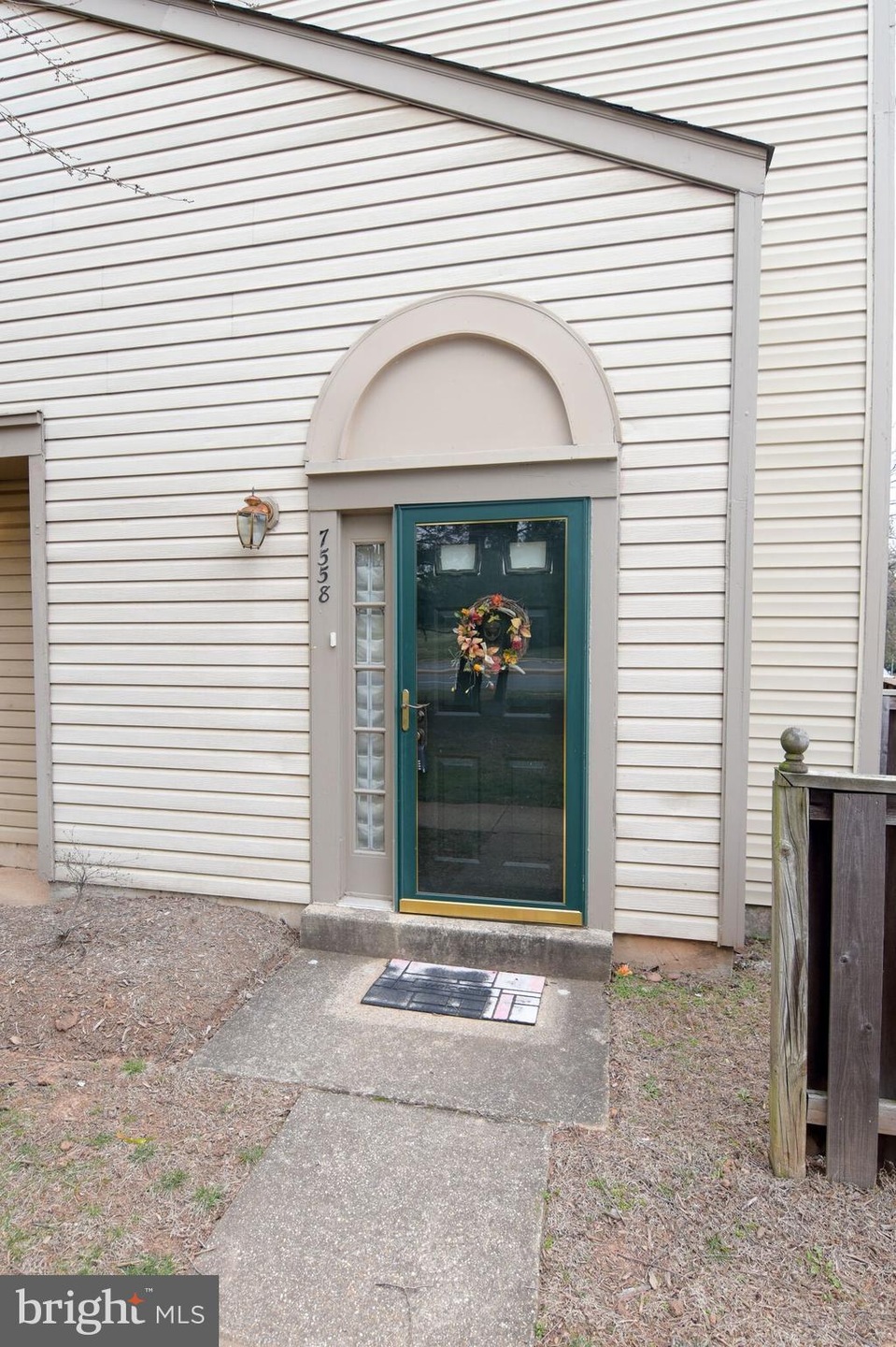 7558 Emerald Dr unit 29, Manassas, VA 20109 - photo 1