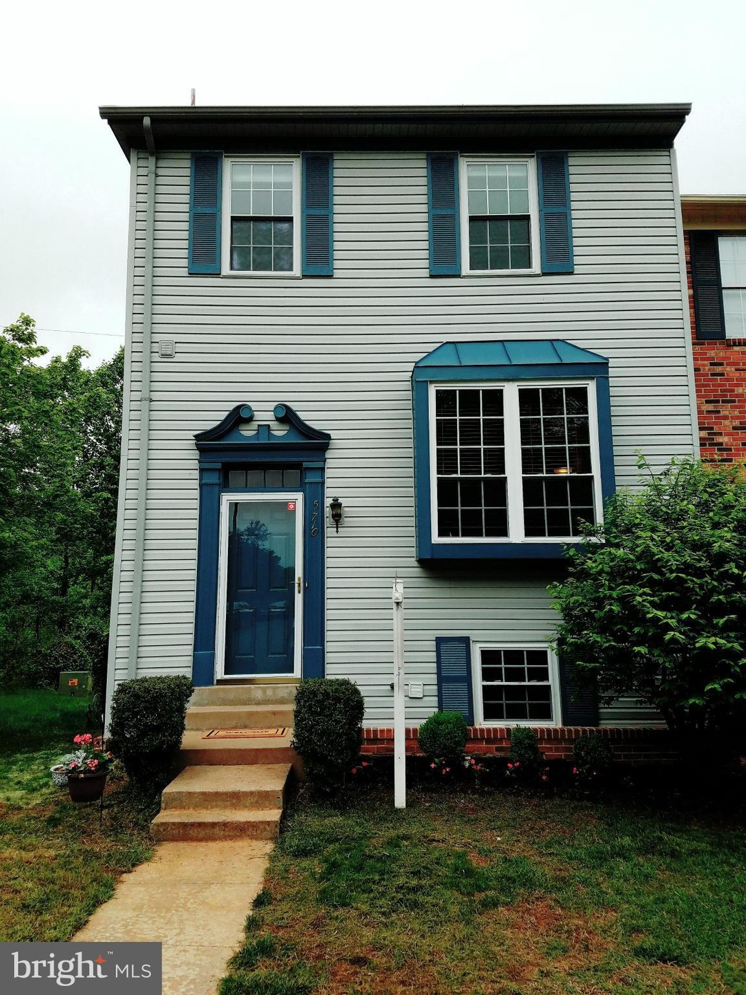 5710 Mason Bluff Dr, Burke, VA 22015 - photo 1