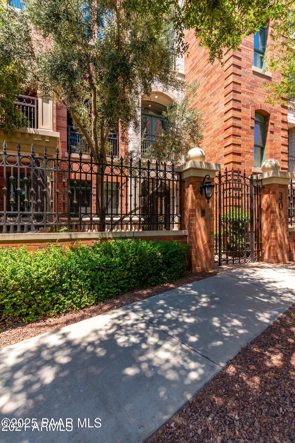 30 W Palm Ln, Phoenix, AZ 85004 - photo 1