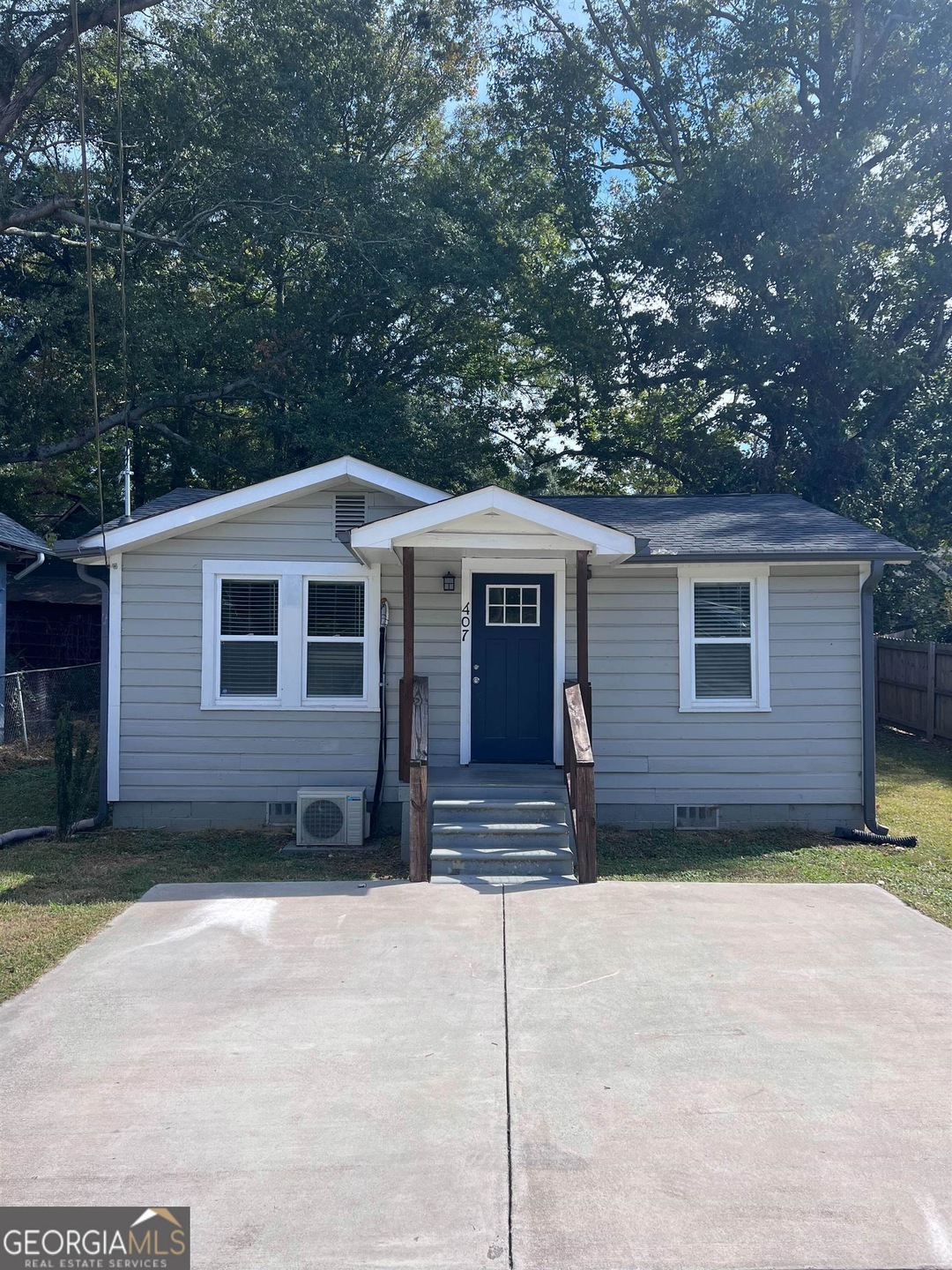 407 N Park St, Carrollton, GA 30117 - photo 1