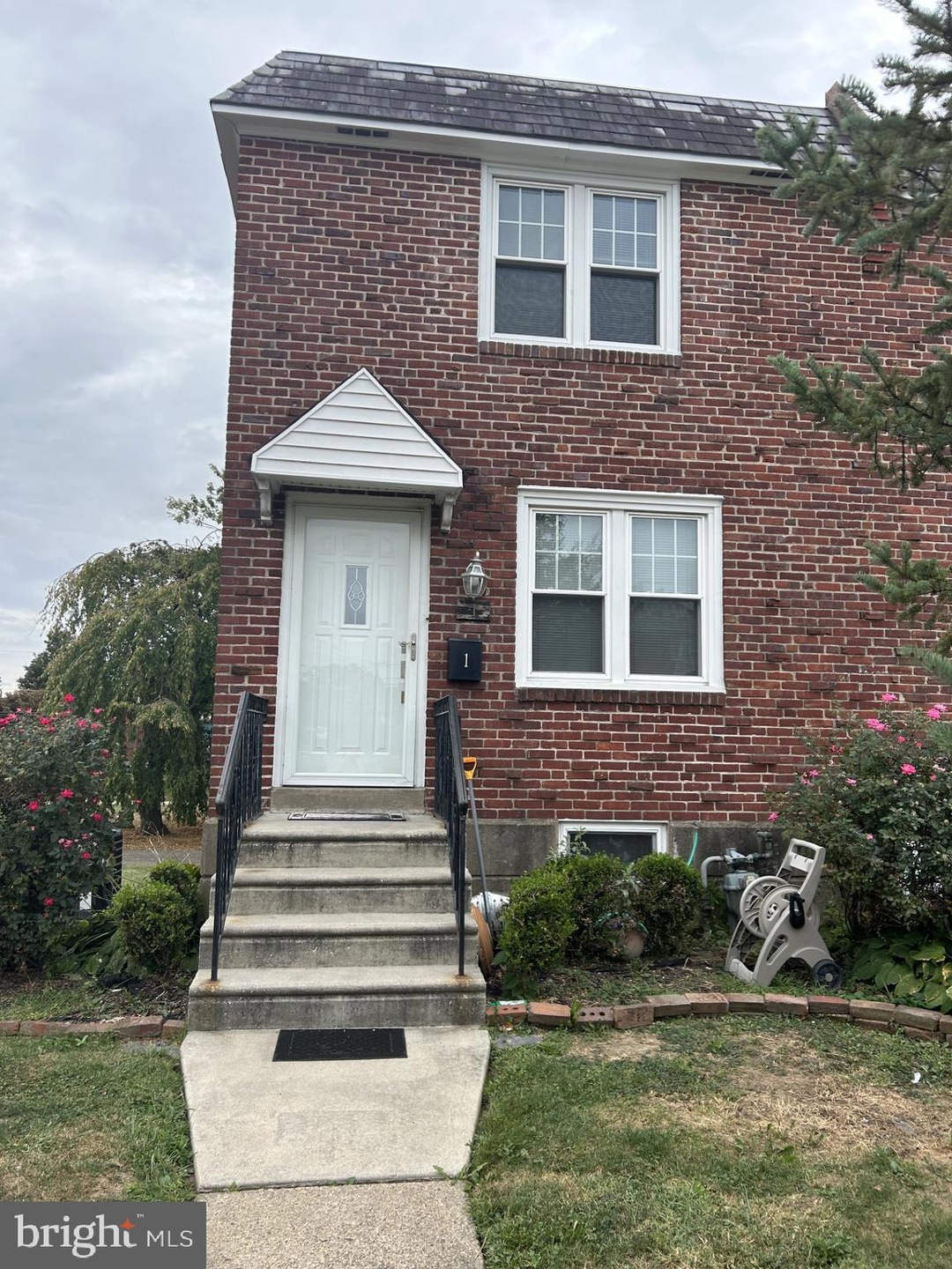 1 Stratford Rd, Glenolden, PA 19036 - photo 1