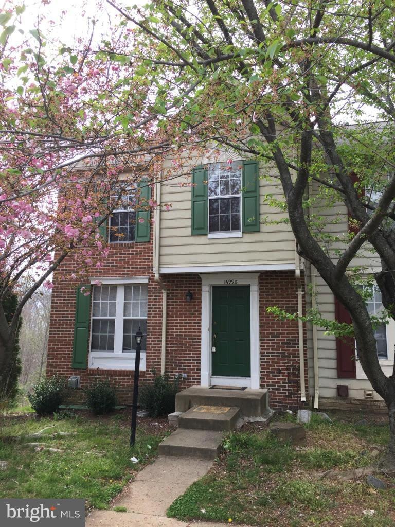 16998 Point Pleasant Ln, Dumfries, VA 22026 - photo 1