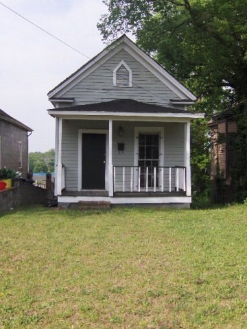 990 Maple St, Macon, GA 31201 - photo 1