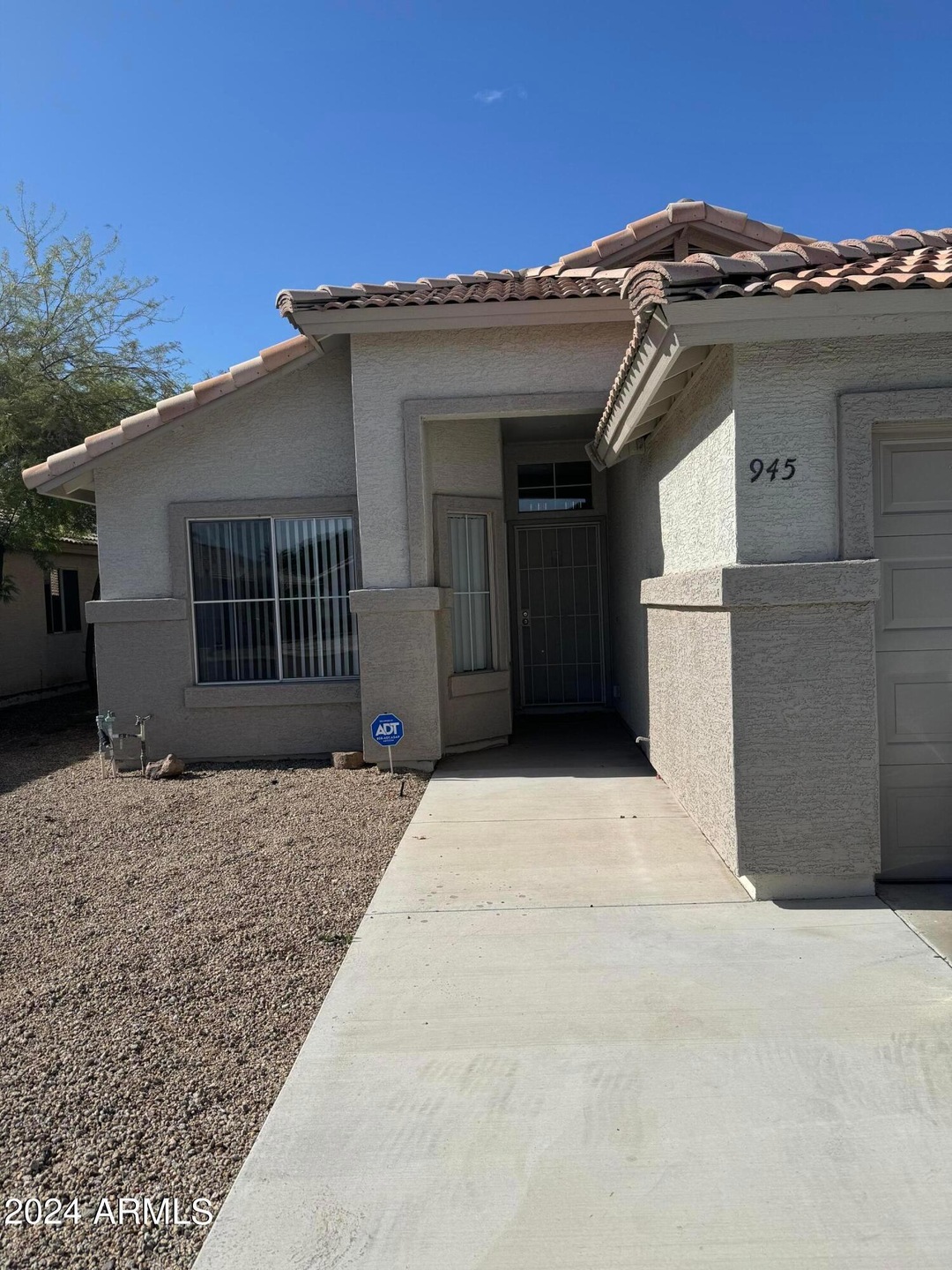 945 E Tyson St, Chandler, AZ 85225 - photo 1