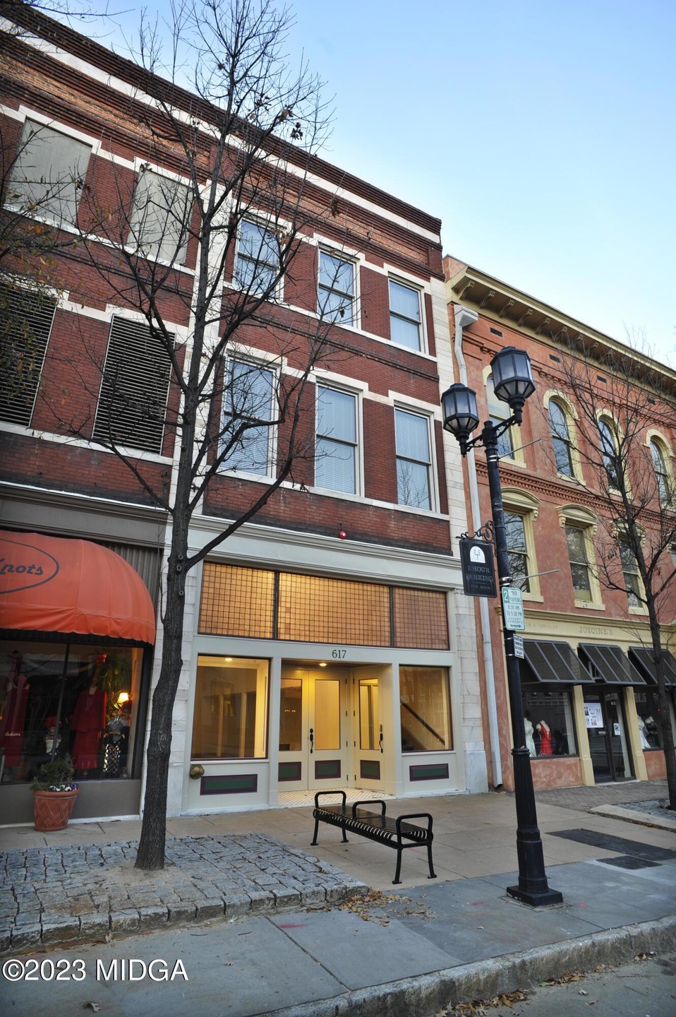 617 Cherry St unit B, Macon, GA 31201 - photo 1