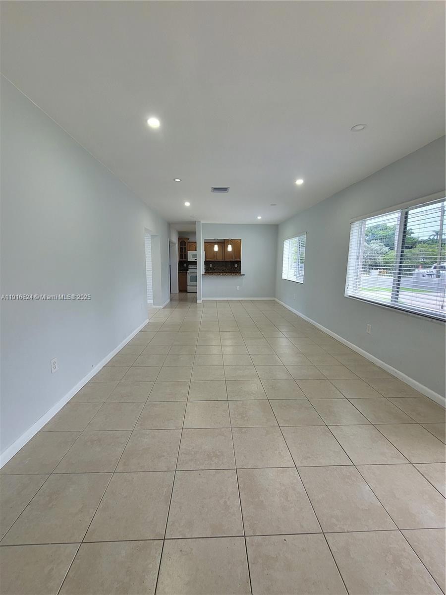 8839 SW 28th St, Miami, FL 33165 - photo 1