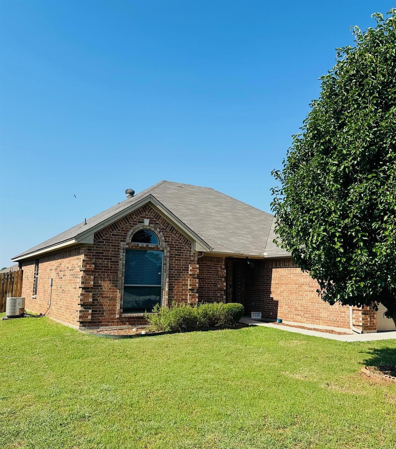 1230 Newcastle Dr, Weatherford, TX 76086 - photo 1