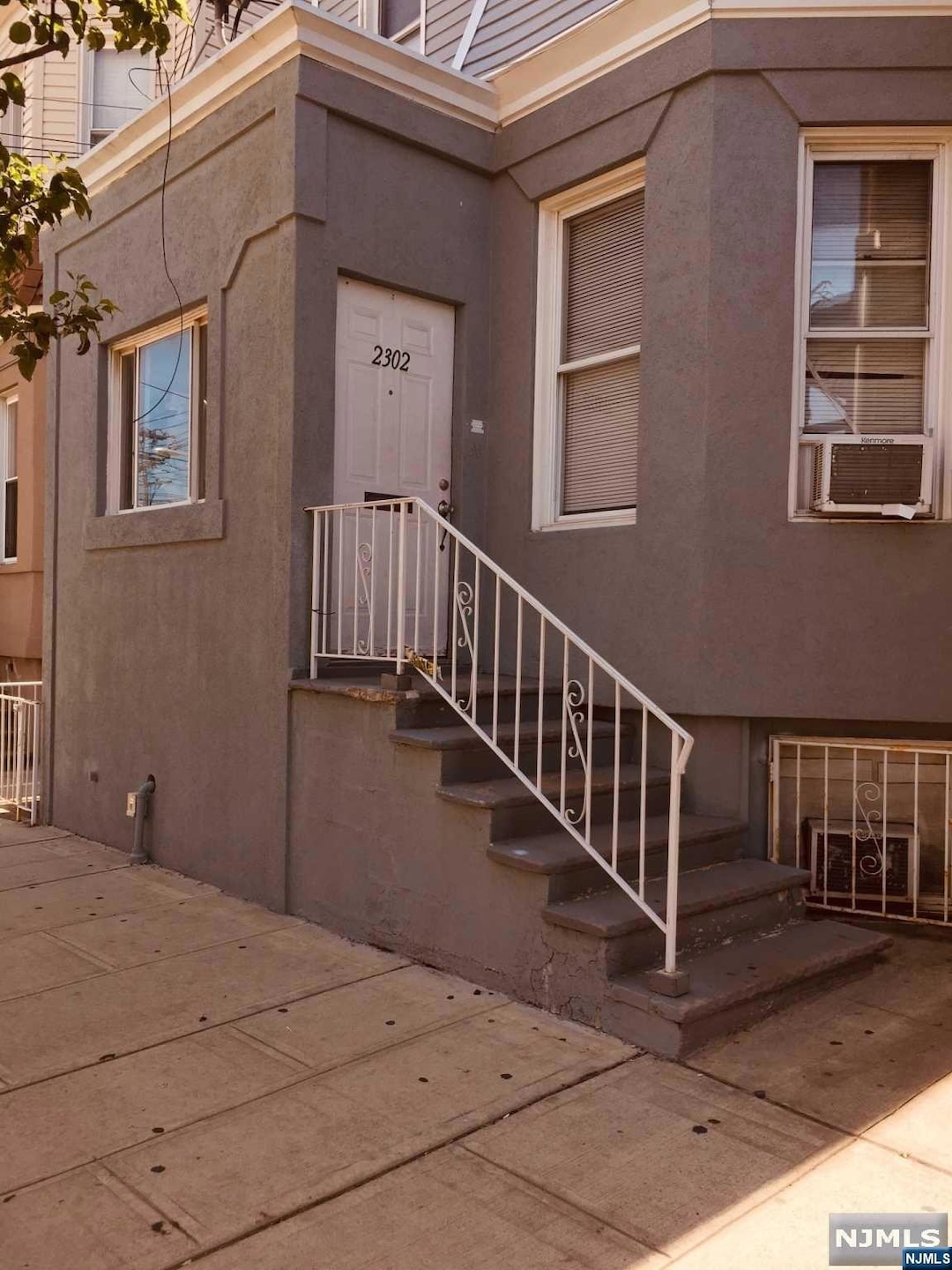 2302 Kerrigan Ave, Union City, NJ 07087 - photo 1
