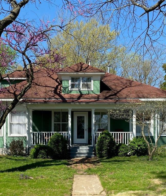 720 N 29th St, Parsons, KS 67357 - photo 1