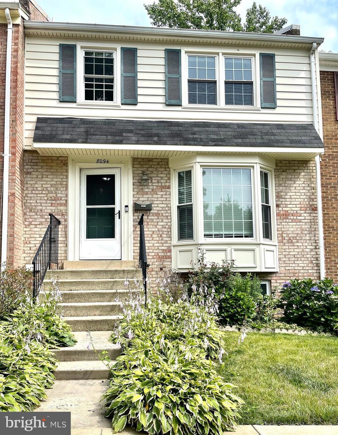 8094 Sleepy View Ln, Springfield, VA 22153 - photo 1