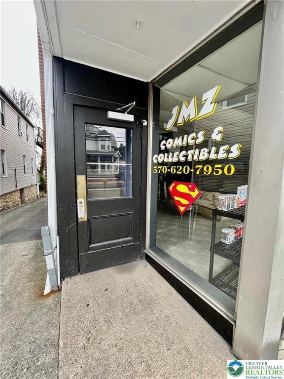 For Rent $1,175/month • Co-Listing Agent