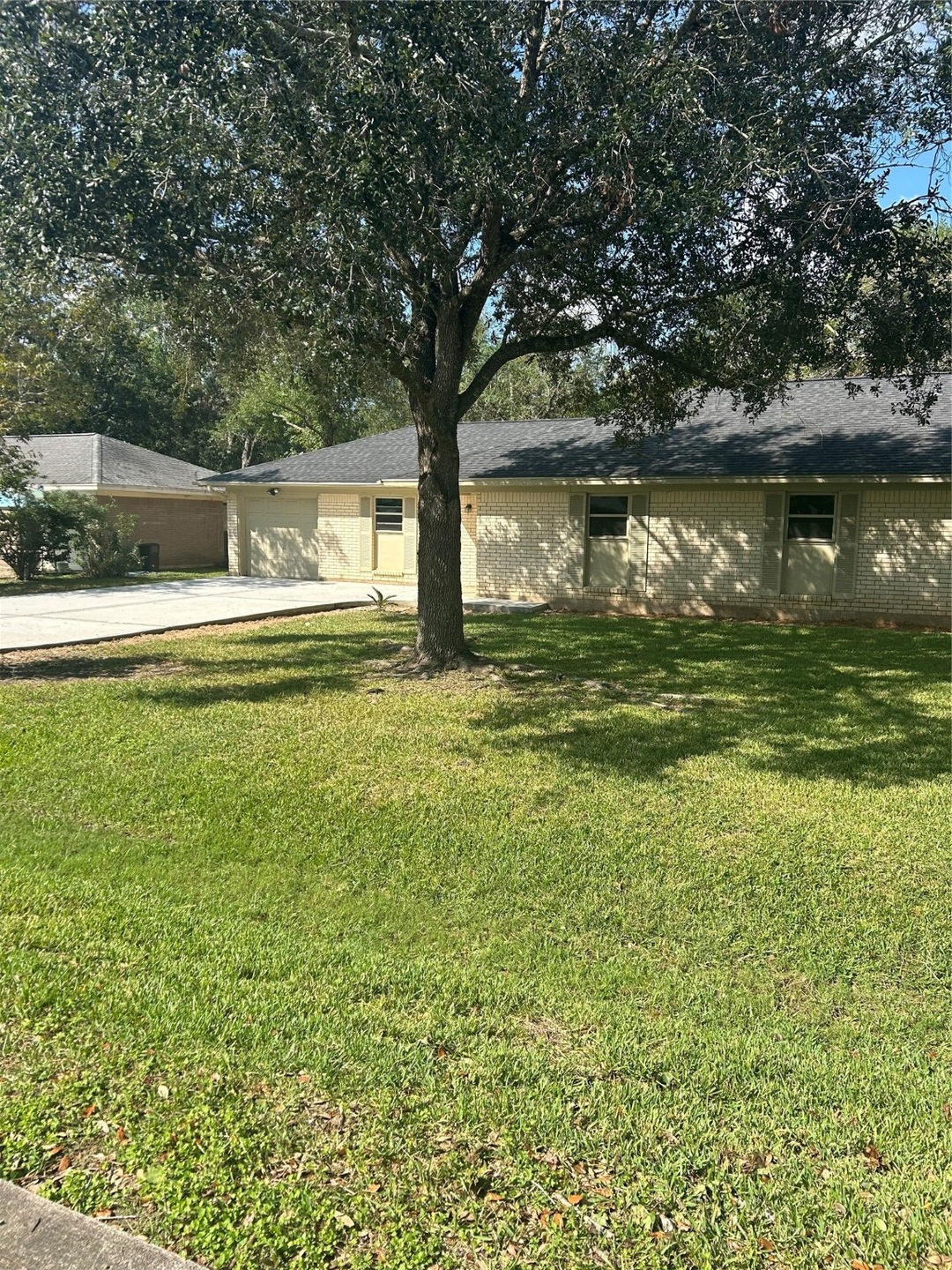 206 Skyview Terrace unit A, Friendswood, TX 77546 - photo 1