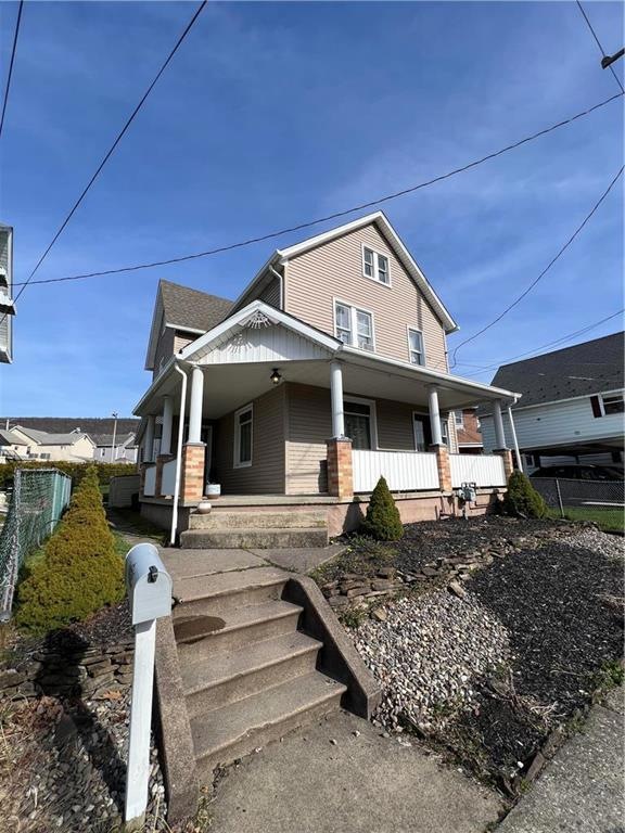 33 E Main St, Pen Argyl, PA 18072 - photo 1