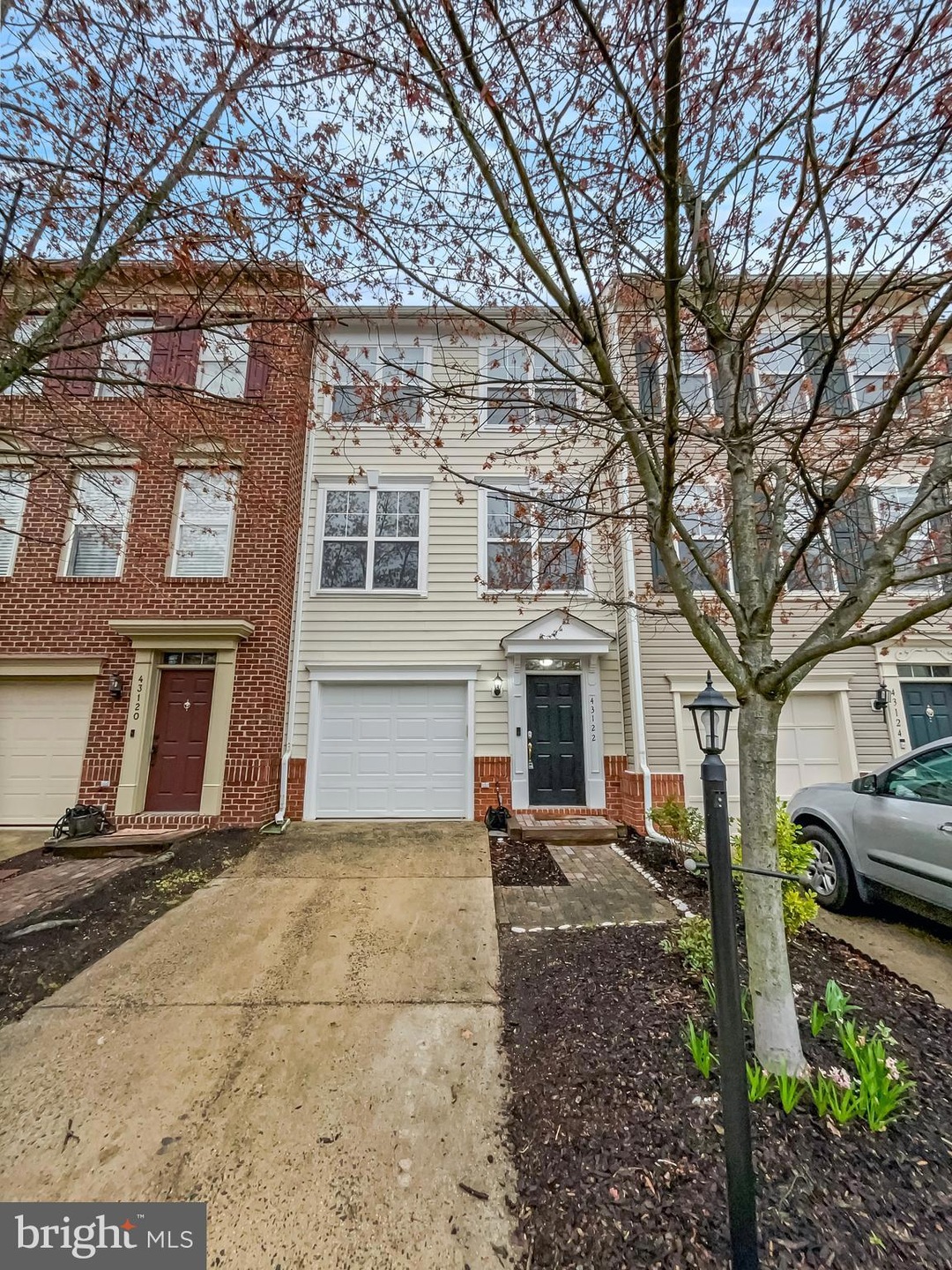 43122 Huntsman Square, Broadlands, VA 20148 - photo 1