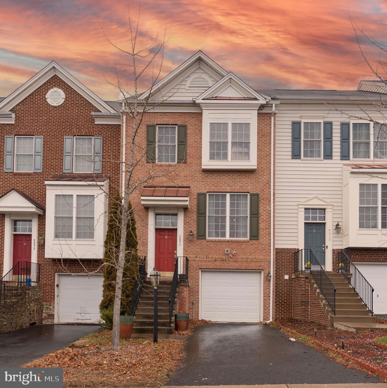 2570 Oak Tree Ln, Woodbridge, VA 22191 - photo 1