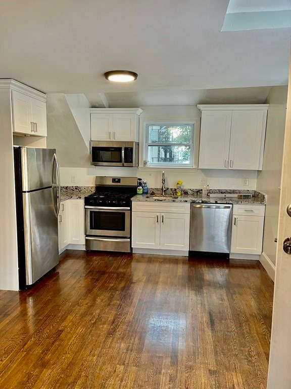 7 Huss Ct unit 2, Lynn, MA 01905 - photo 1