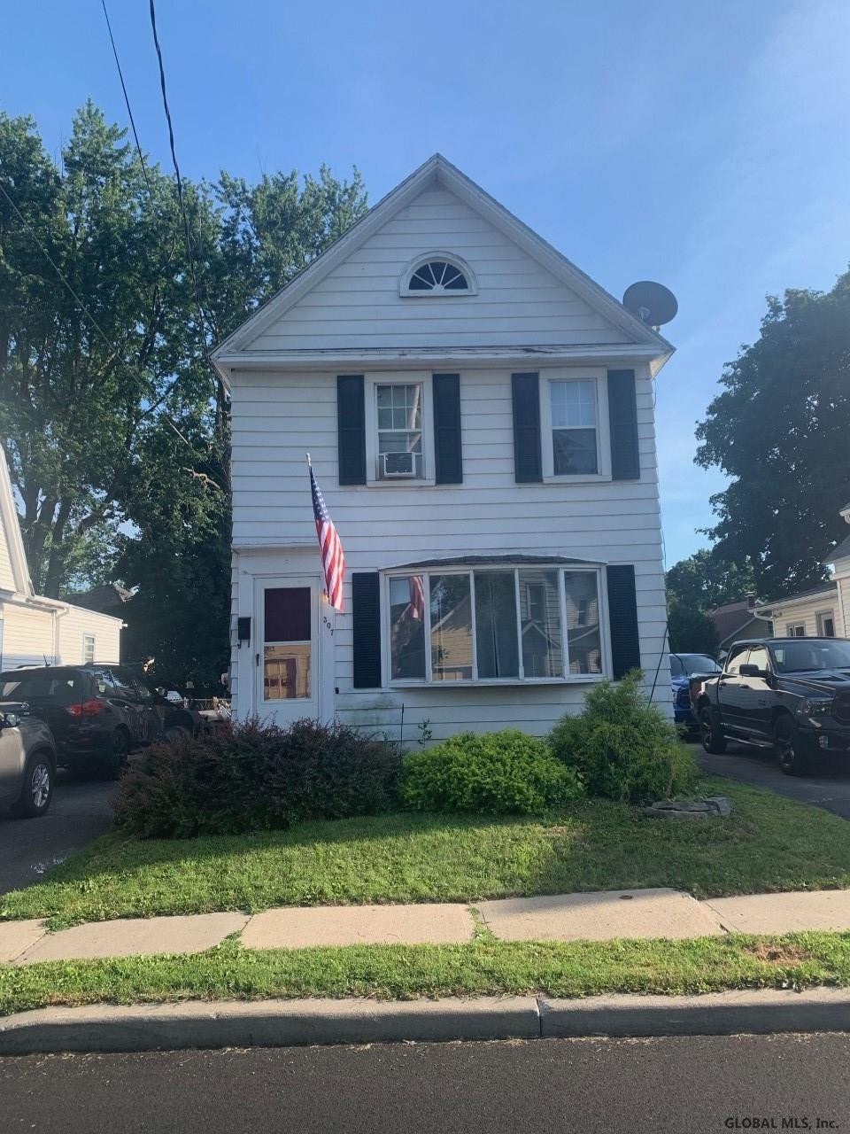 307 Glen Ave, Schenectady, NY 12302 - photo 1