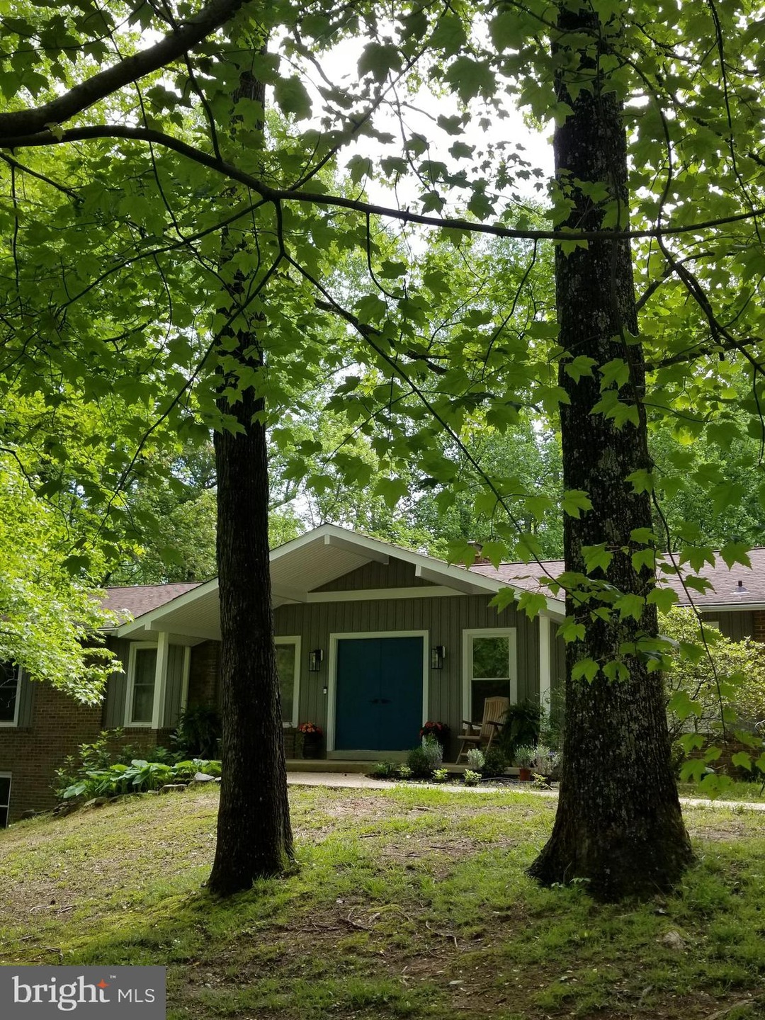 9633 Ridge View Dr, Owings, MD 20736 - photo 1