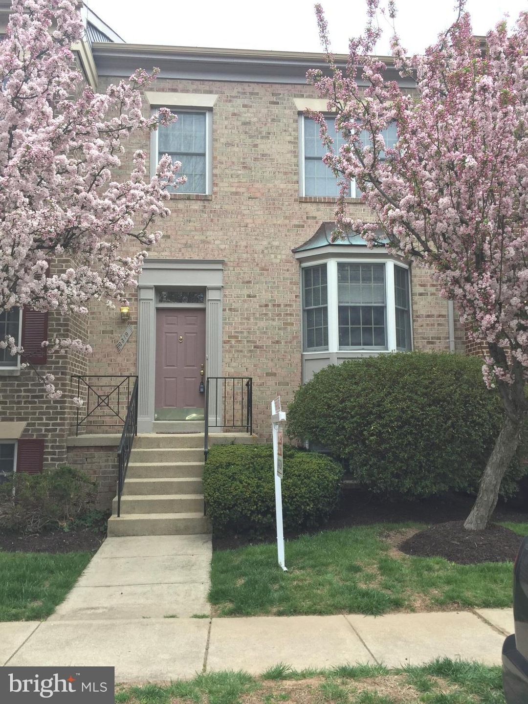 6319 Tisbury Dr, Burke, VA 22015 - photo 1