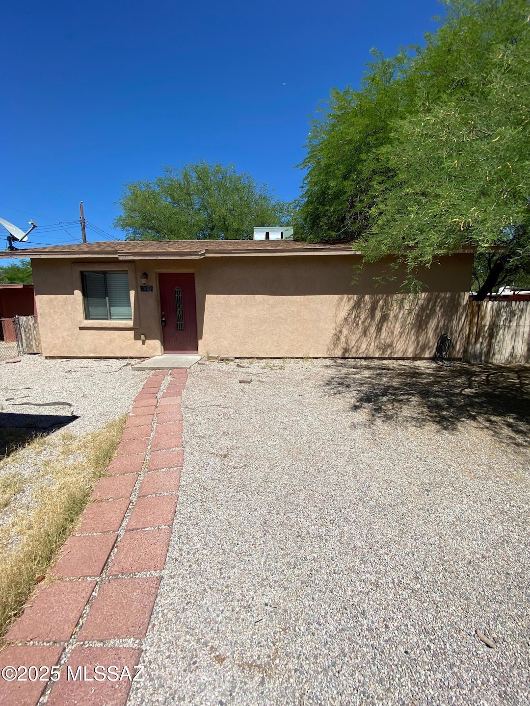 For Rent $1,200/month